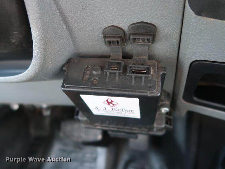 image for item GS9846 2013 Ford F550 Super Duty XL Crew Cab utility bed truck with crane