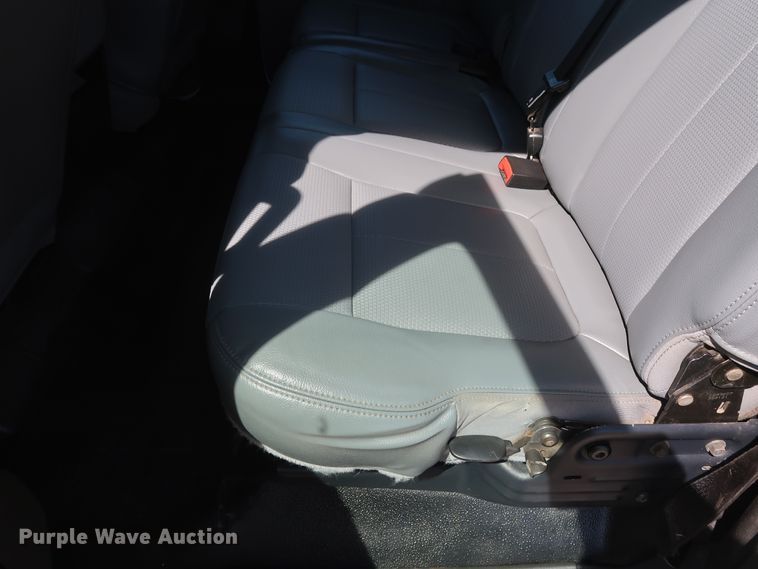 image for item GS9846 2013 Ford F550 Super Duty XL Crew Cab utility bed truck with crane