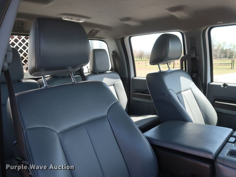 image for item GS9846 2013 Ford F550 Super Duty XL Crew Cab utility bed truck with crane