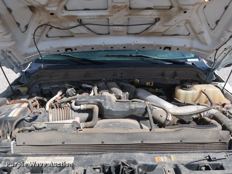 image for item GS9846 2013 Ford F550 Super Duty XL Crew Cab utility bed truck with crane