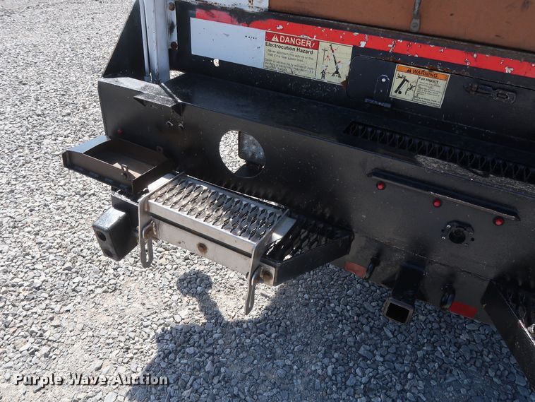 image for item GS9846 2013 Ford F550 Super Duty XL Crew Cab utility bed truck with crane