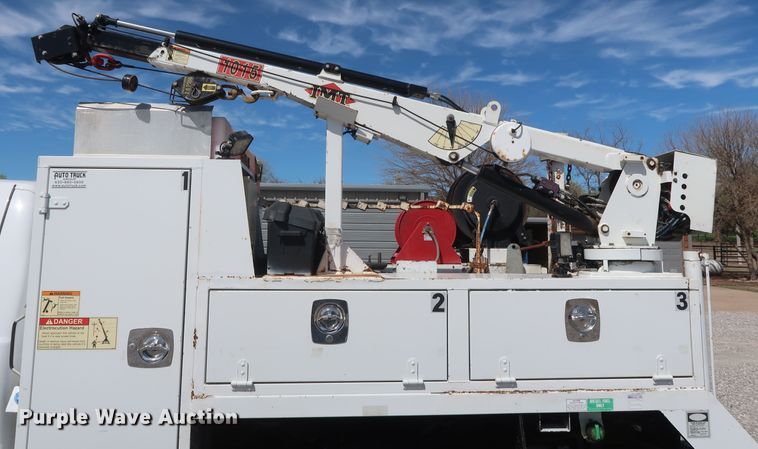 image for item GS9846 2013 Ford F550 Super Duty XL Crew Cab utility bed truck with crane