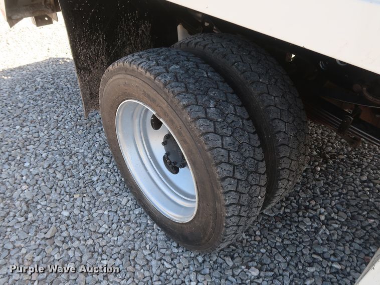 image for item GS9846 2013 Ford F550 Super Duty XL Crew Cab utility bed truck with crane