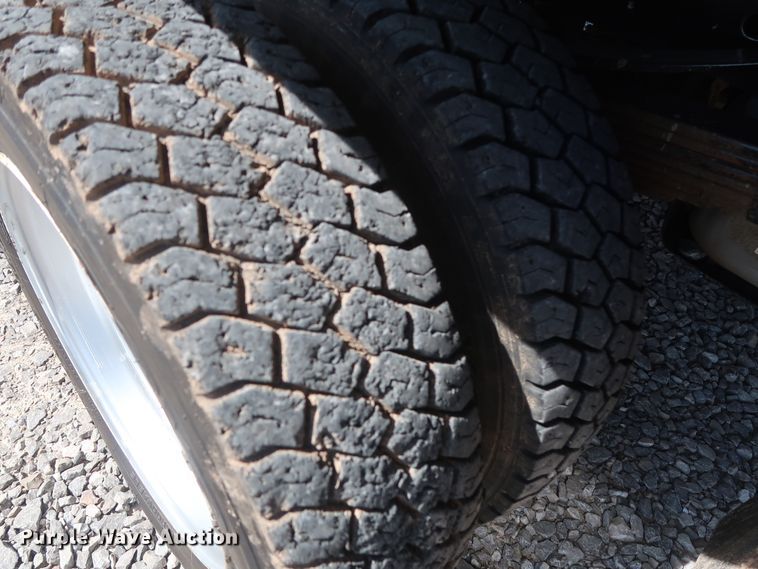 image for item GS9846 2013 Ford F550 Super Duty XL Crew Cab utility bed truck with crane