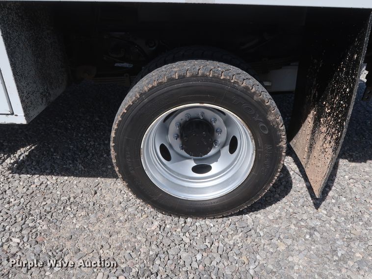 image for item GS9846 2013 Ford F550 Super Duty XL Crew Cab utility bed truck with crane