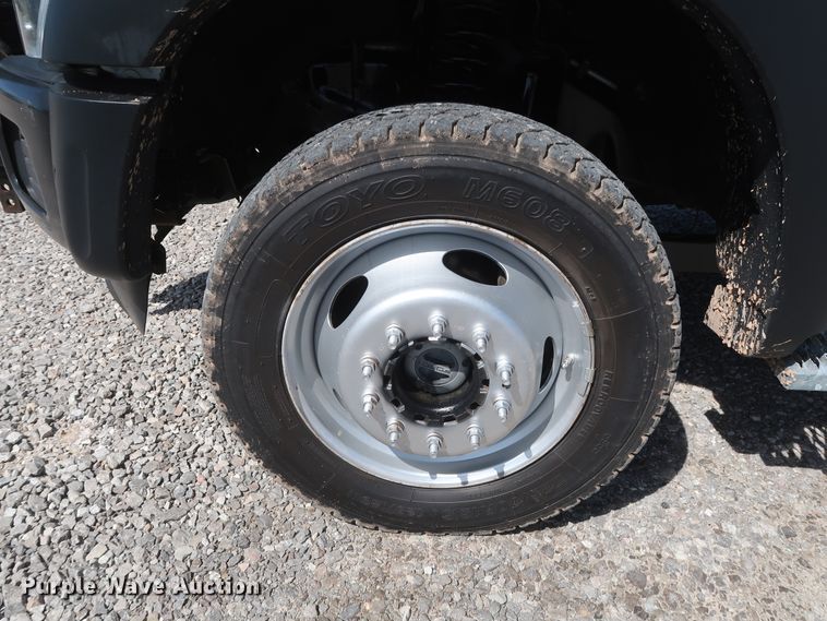 image for item GS9846 2013 Ford F550 Super Duty XL Crew Cab utility bed truck with crane