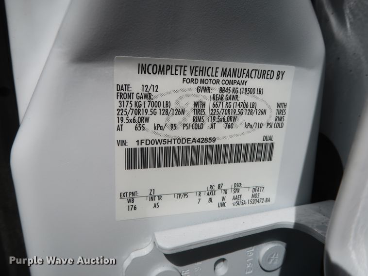 image for item GS9846 2013 Ford F550 Super Duty XL Crew Cab utility bed truck with crane