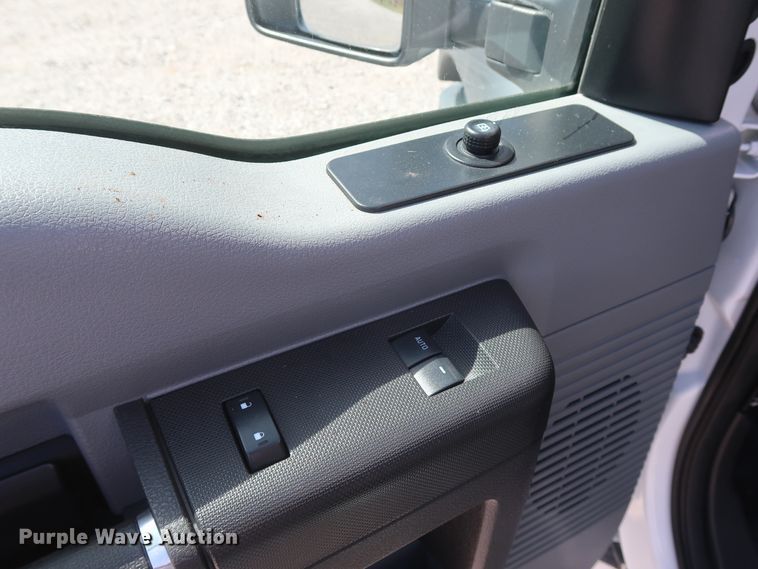 image for item GS9848 2012 Ford F550 Super Duty XL bucket truck