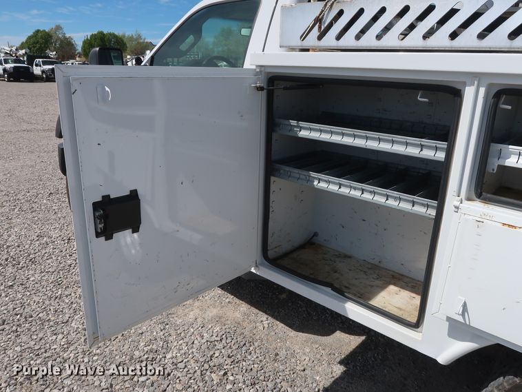 image for item GS9848 2012 Ford F550 Super Duty XL bucket truck