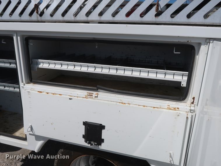 image for item GS9848 2012 Ford F550 Super Duty XL bucket truck