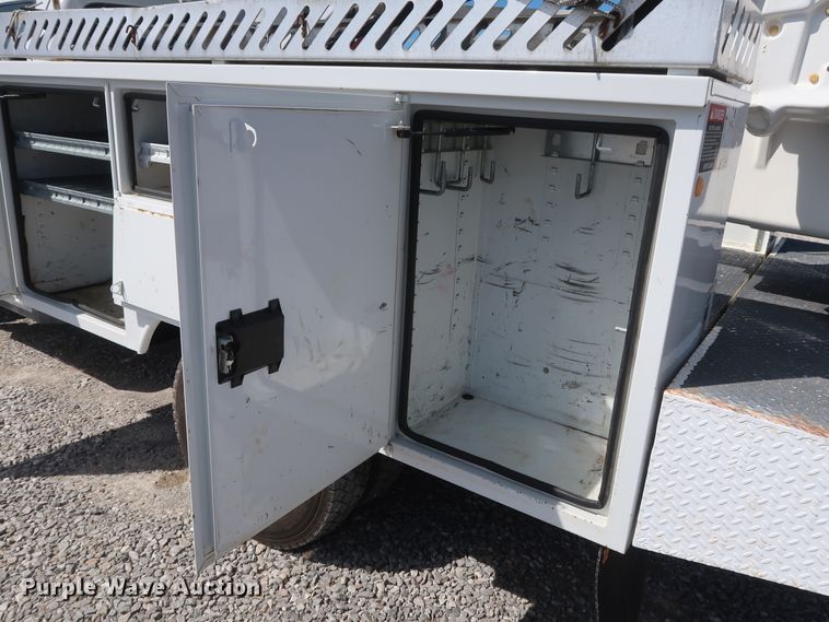 image for item GS9848 2012 Ford F550 Super Duty XL bucket truck