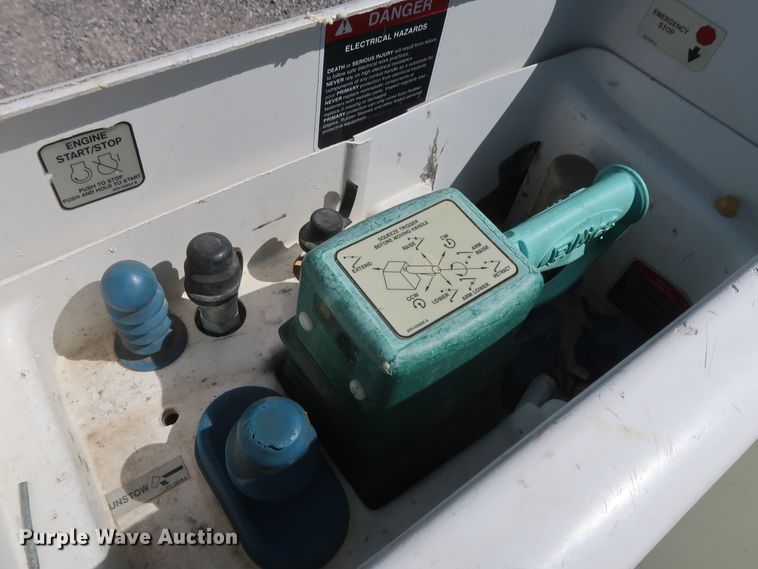 image for item GS9848 2012 Ford F550 Super Duty XL bucket truck