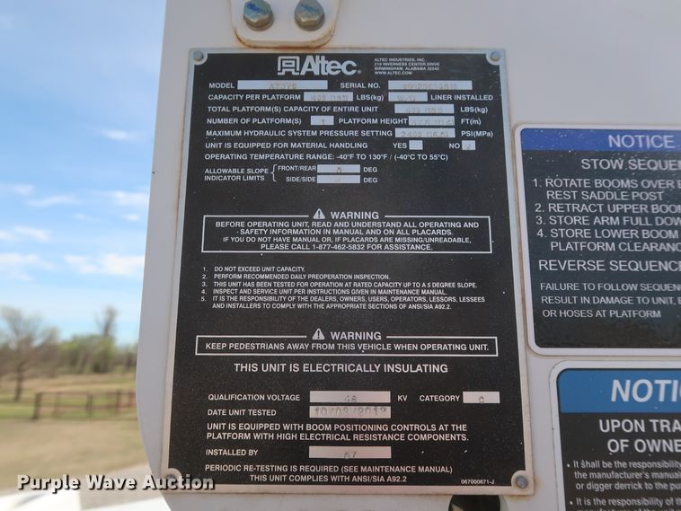 image for item GS9848 2012 Ford F550 Super Duty XL bucket truck