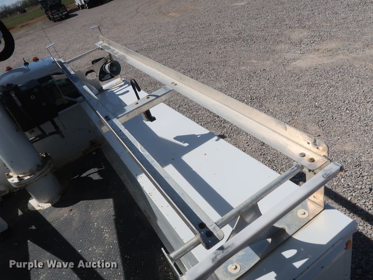 image for item GS9848 2012 Ford F550 Super Duty XL bucket truck