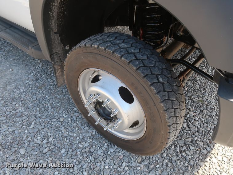 image for item GS9848 2012 Ford F550 Super Duty XL bucket truck