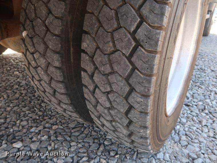 image for item GS9848 2012 Ford F550 Super Duty XL bucket truck