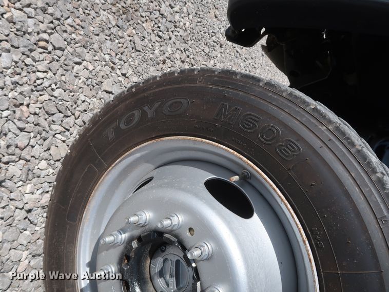 image for item GS9848 2012 Ford F550 Super Duty XL bucket truck