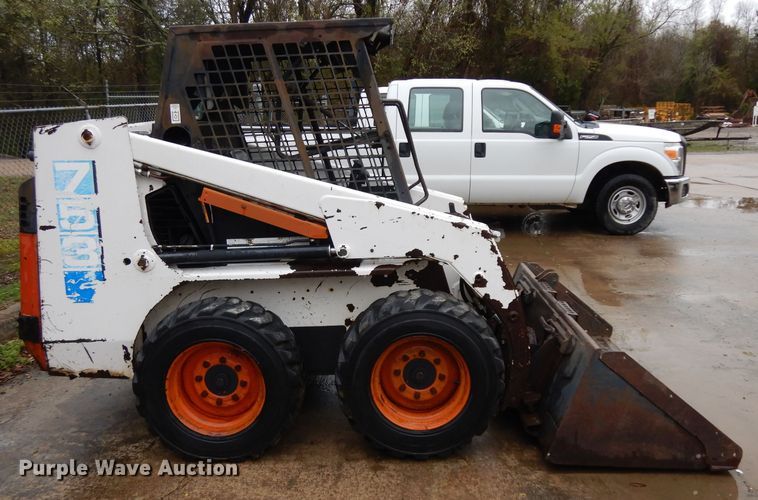 image for item GX9989 1995 Bobcat 753  skid steer loader