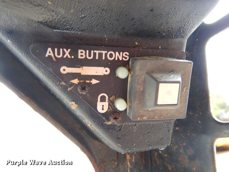 image for item GX9989 1995 Bobcat 753  skid steer loader