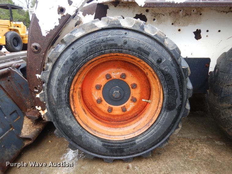 image for item GX9989 1995 Bobcat 753  skid steer loader