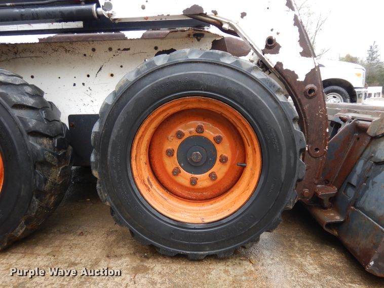 image for item GX9989 1995 Bobcat 753  skid steer loader