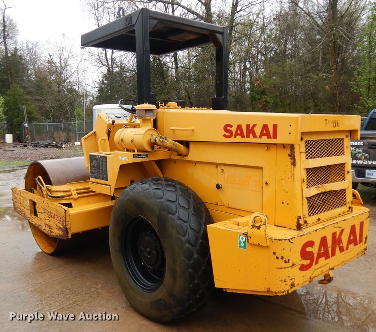 image for item GX9990 Sakai SV70D single drum vibratory roller
