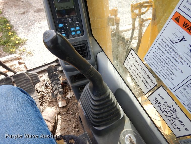 image for item GY9007 2006 Komatsu PC138USLC excavator