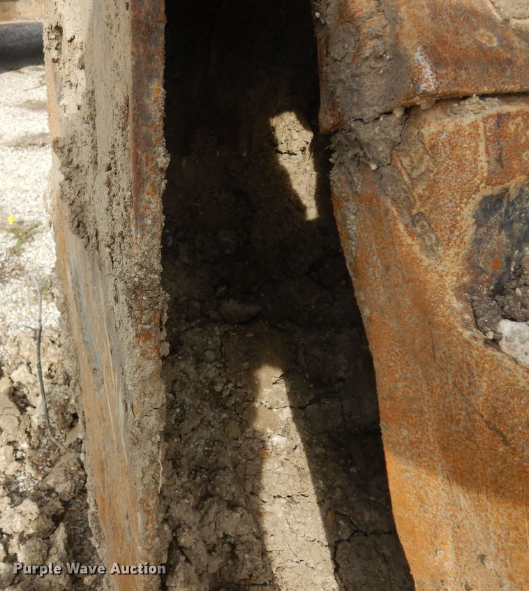 image for item GY9007 2006 Komatsu PC138USLC excavator