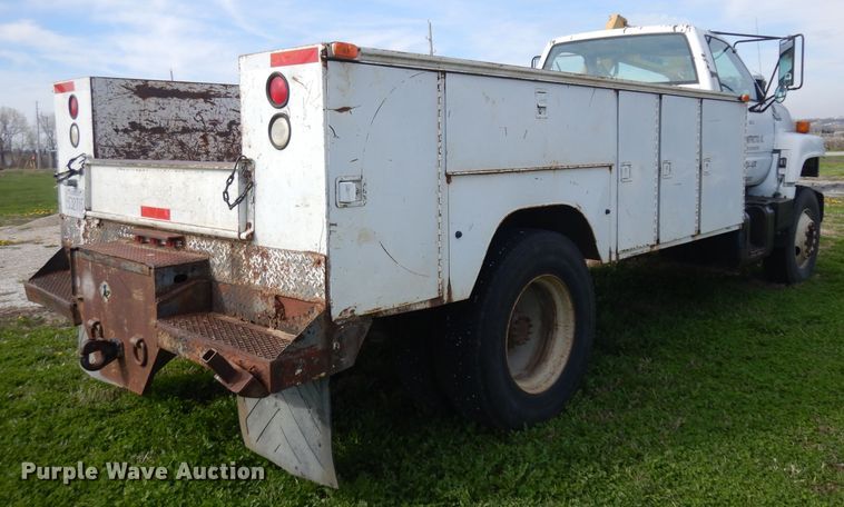 image for item GY9008 1994 GMC TopKick utility truck