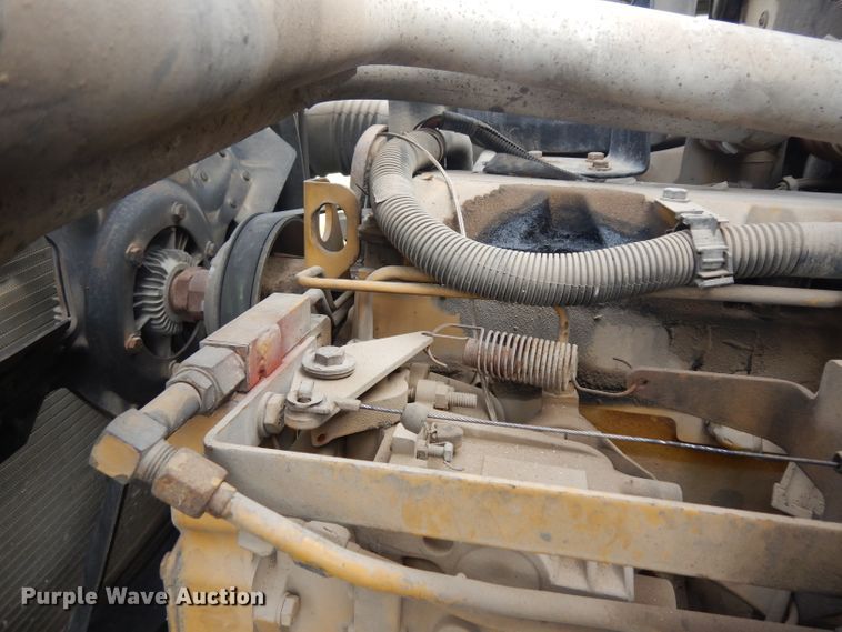 image for item GY9008 1994 GMC TopKick utility truck