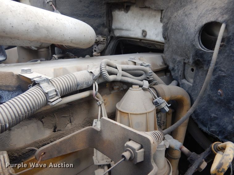 image for item GY9008 1994 GMC TopKick utility truck