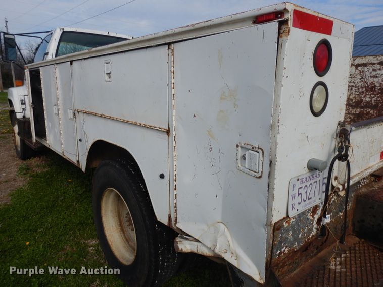 image for item GY9008 1994 GMC TopKick utility truck