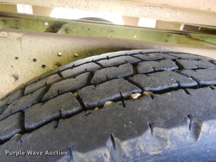 image for item GY9008 1994 GMC TopKick utility truck