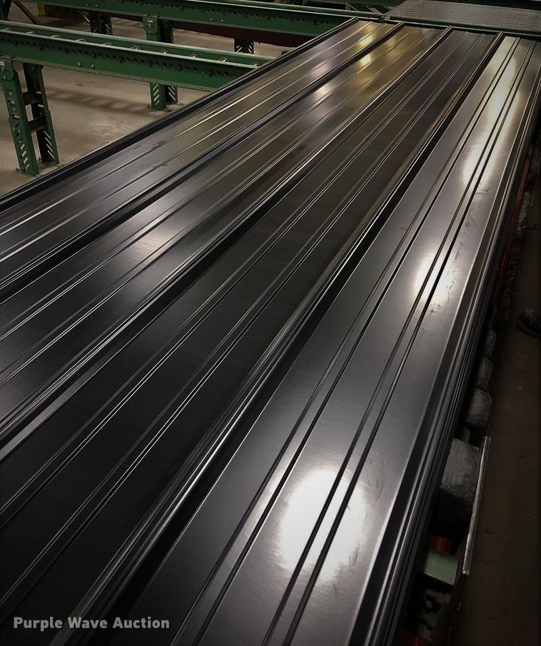 image for item H1353 (60) sheets of metal roofing/siding