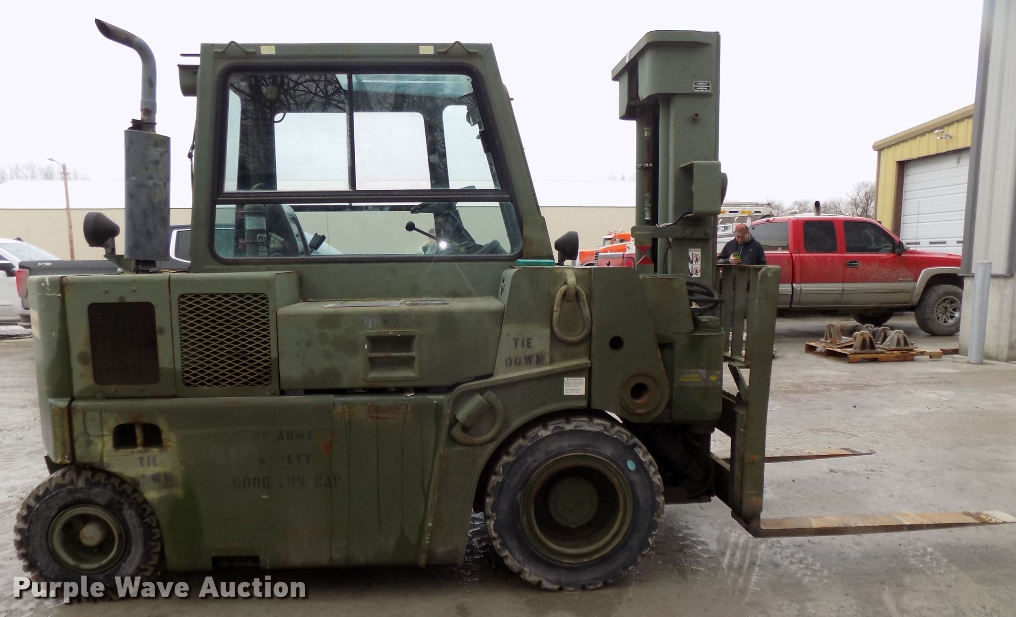 1997 Drexel R60SLDC forklift in Beatrice, NE Item DG2548 sold