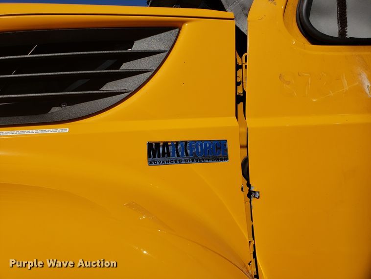 image for item DD2564 2012 International 7500 truck cab and chassis