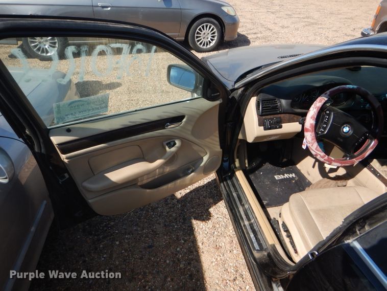 image for item DD4462 2002 BMW 330i