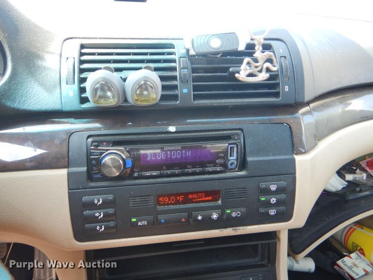 image for item DD4462 2002 BMW 330i