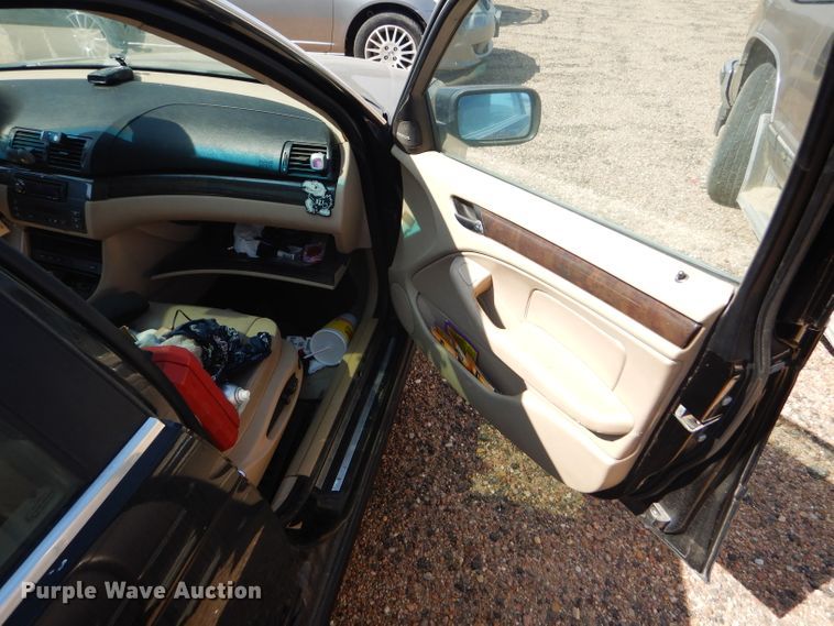 image for item DD4462 2002 BMW 330i