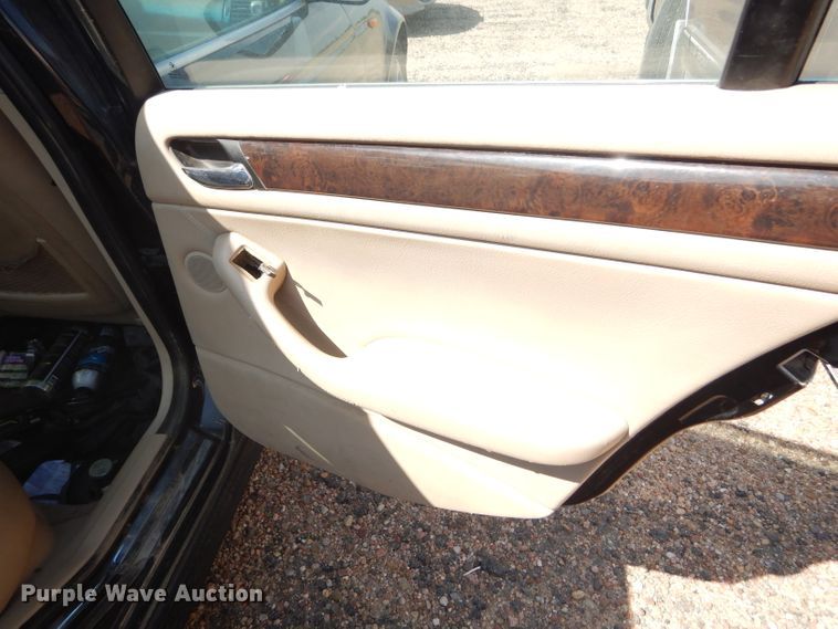 image for item DD4462 2002 BMW 330i