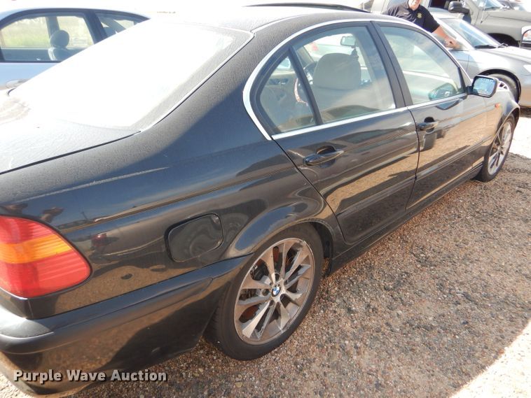 image for item DD4462 2002 BMW 330i