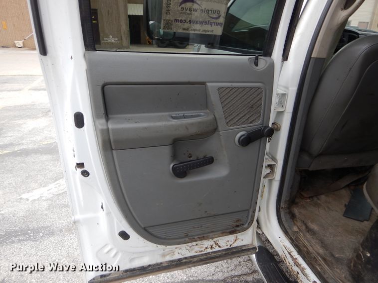 image for item DF3039 2009 Dodge Ram 5500HD Quad Cab dump truck