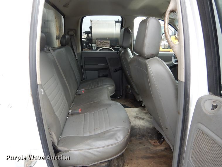 image for item DF3039 2009 Dodge Ram 5500HD Quad Cab dump truck