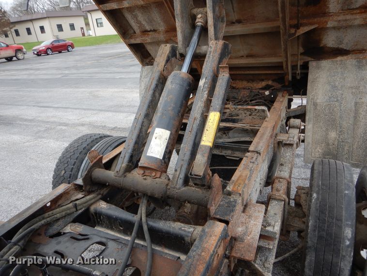 image for item DF3039 2009 Dodge Ram 5500HD Quad Cab dump truck