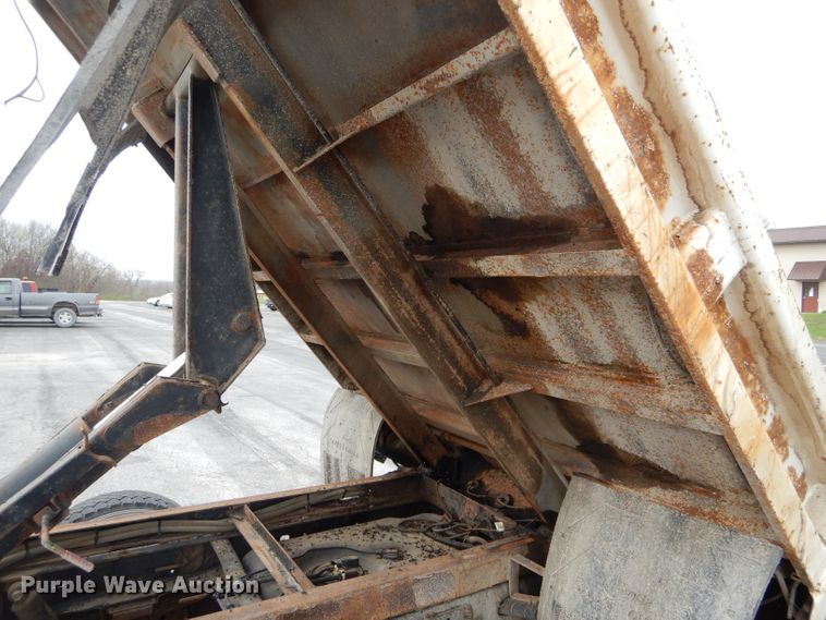 image for item DF3039 2009 Dodge Ram 5500HD Quad Cab dump truck