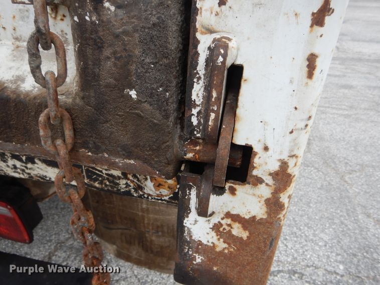 image for item DF3039 2009 Dodge Ram 5500HD Quad Cab dump truck