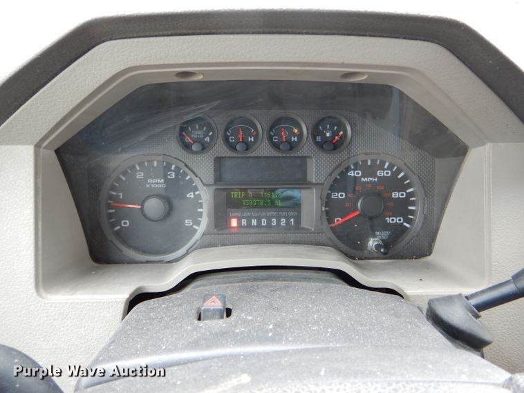 image for item DF3040 2008 Ford F550 Super Duty XL Crew Cab dump flatbed truck