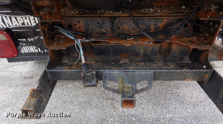 image for item DF3040 2008 Ford F550 Super Duty XL Crew Cab dump flatbed truck