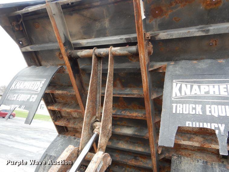 image for item DF3040 2008 Ford F550 Super Duty XL Crew Cab dump flatbed truck