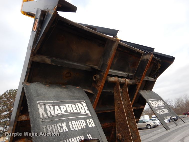 image for item DF3040 2008 Ford F550 Super Duty XL Crew Cab dump flatbed truck